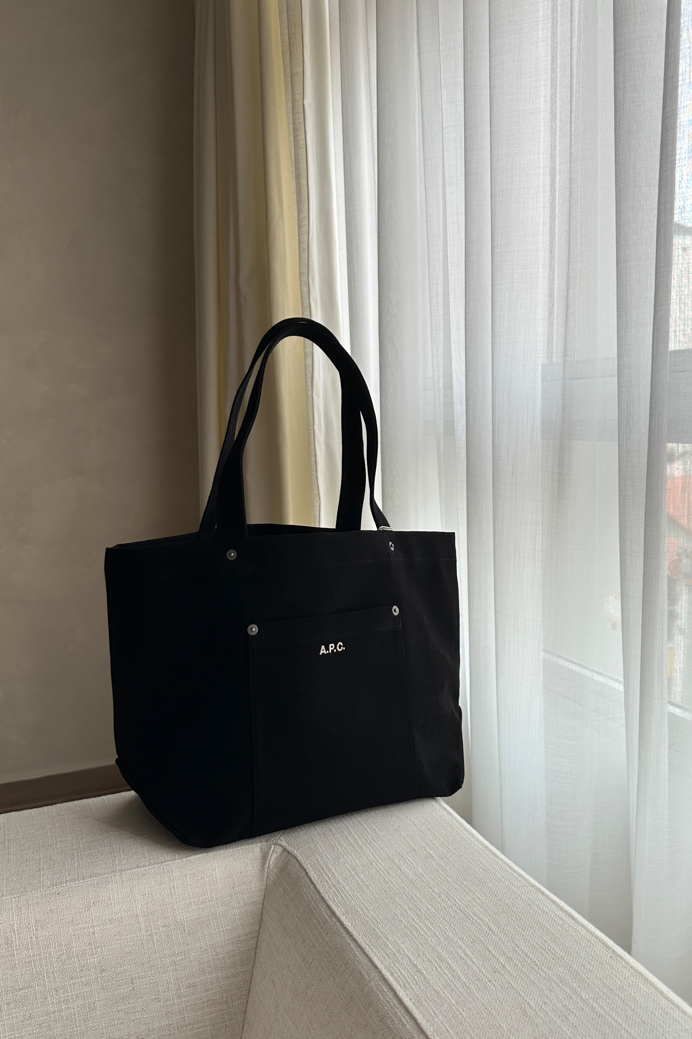 A.P.C. Thais Tote Bag | Goodluck Bunch