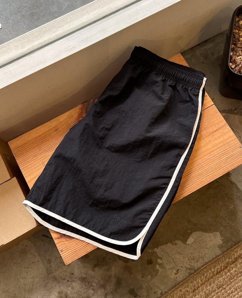 Only NY Nylon Retro Short