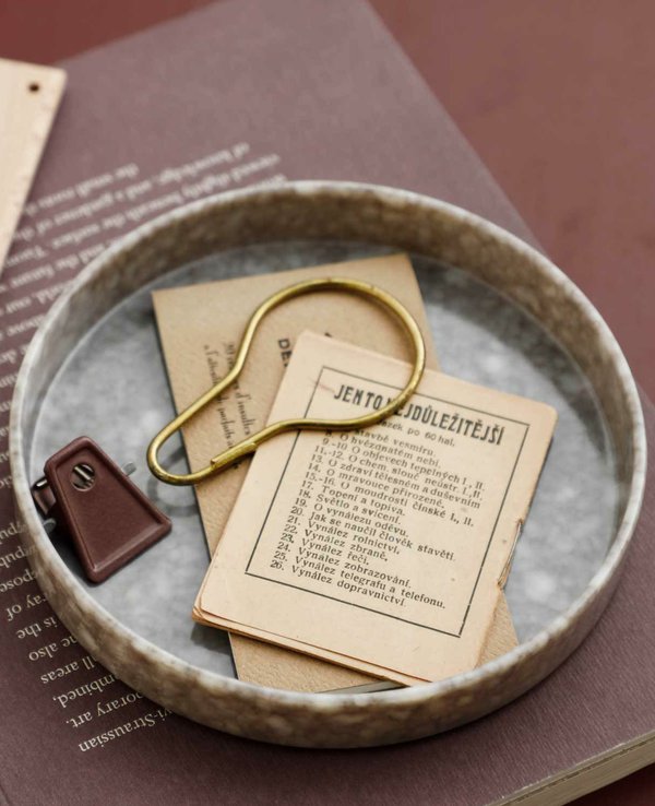 Hightide Japan Desktop Circle Desk Tray (Melamine)