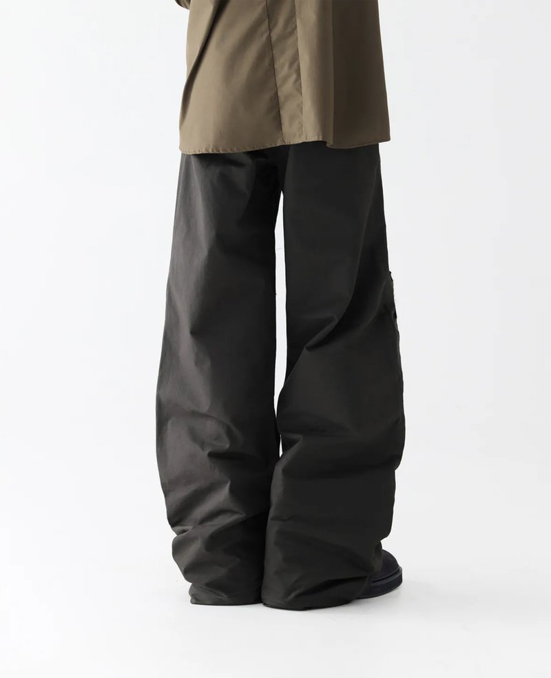 Melsign Patch Curved Pants